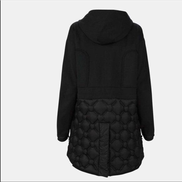 NWT! Under Armour Black Winter Coat. Size Medium. - Picture 4 of 8